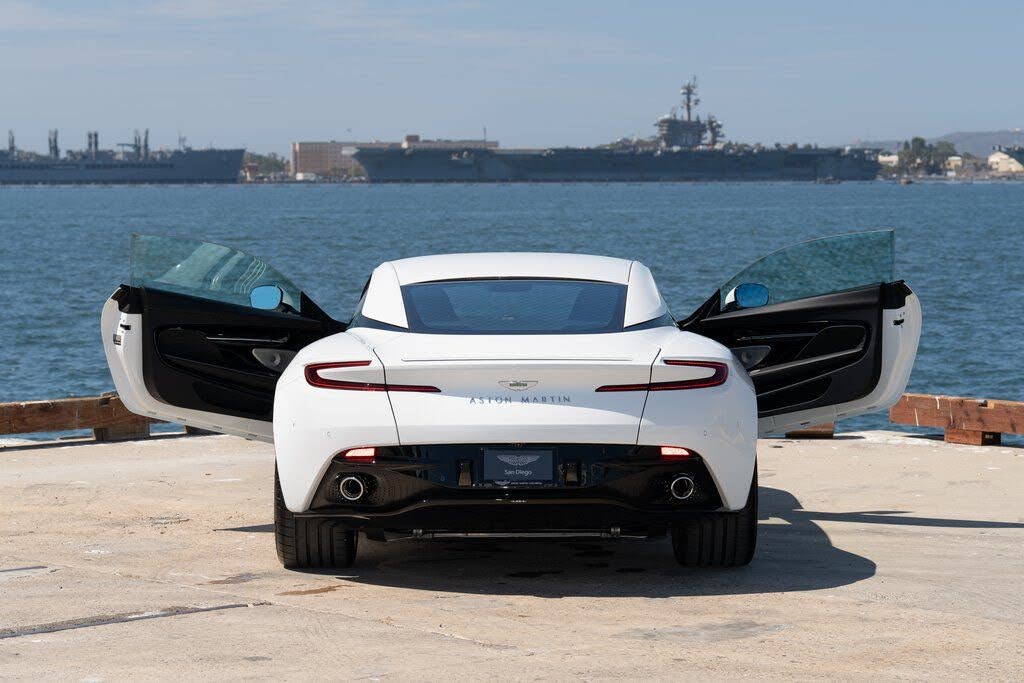 2026 Aston Martin DB12 V8 RWD photo 7