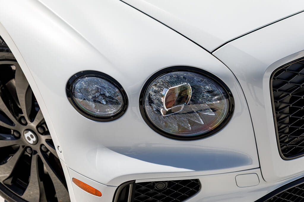 2026 Bentley Flying Spur photo 2