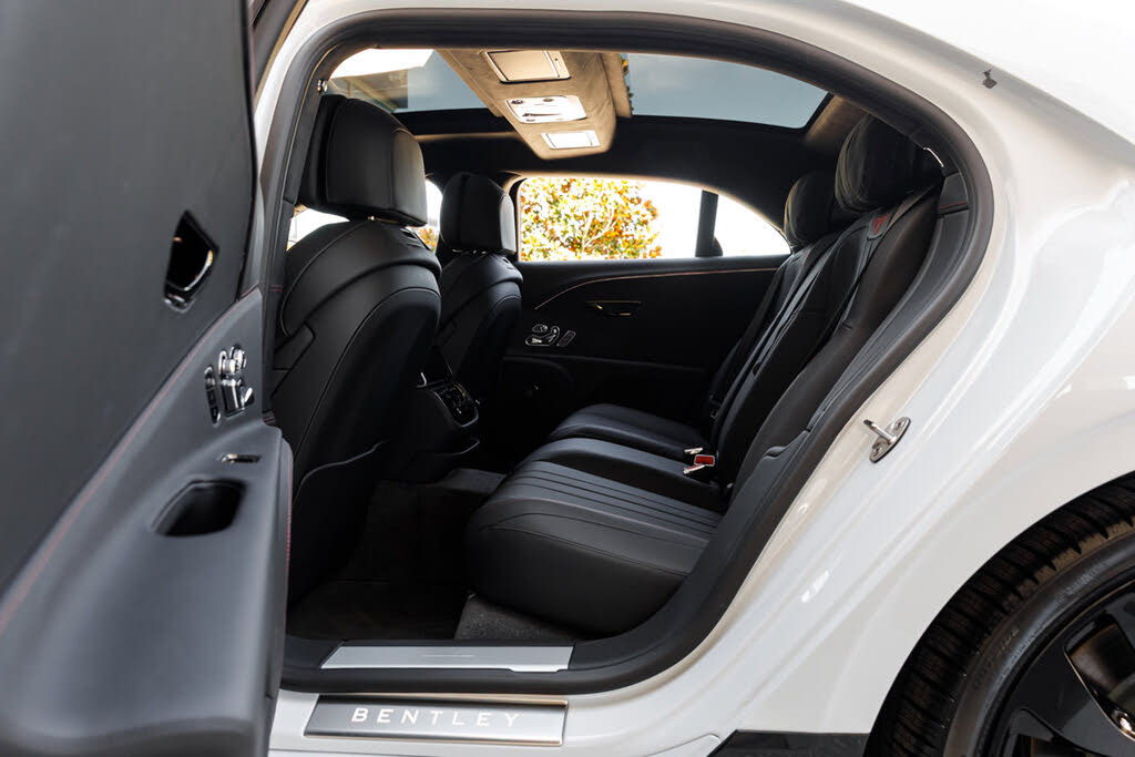 2026 Bentley Flying Spur photo 18