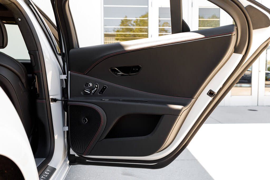 2026 Bentley Flying Spur photo 23