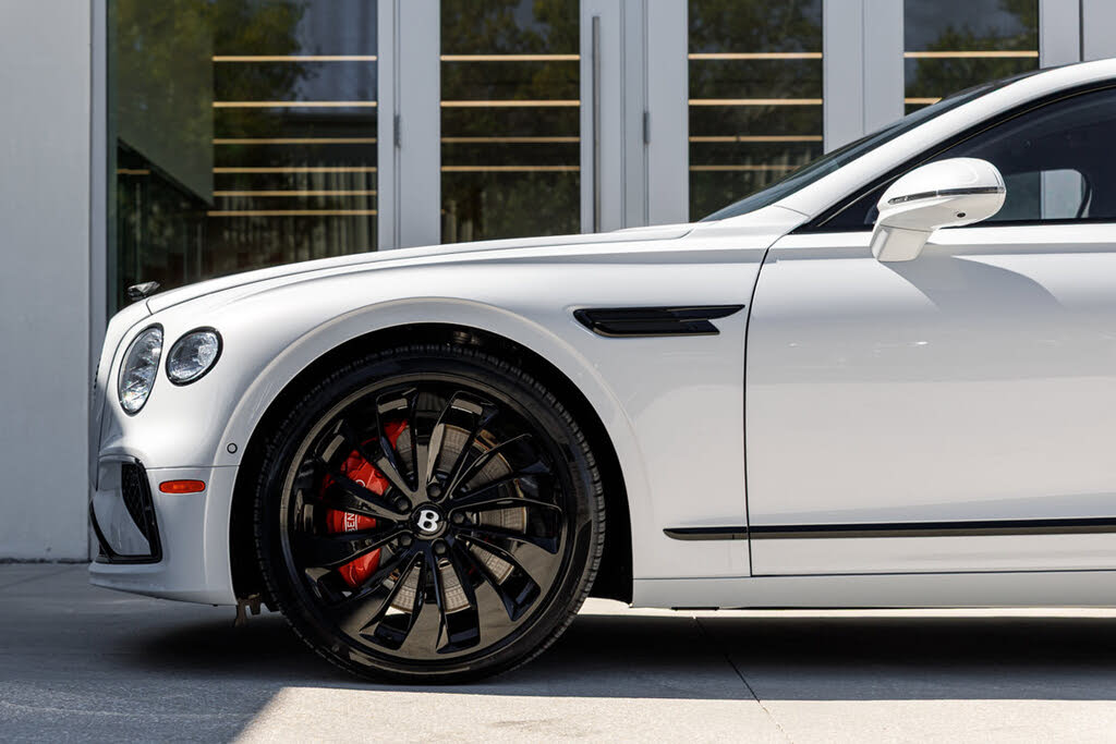 2026 Bentley Flying Spur photo 8