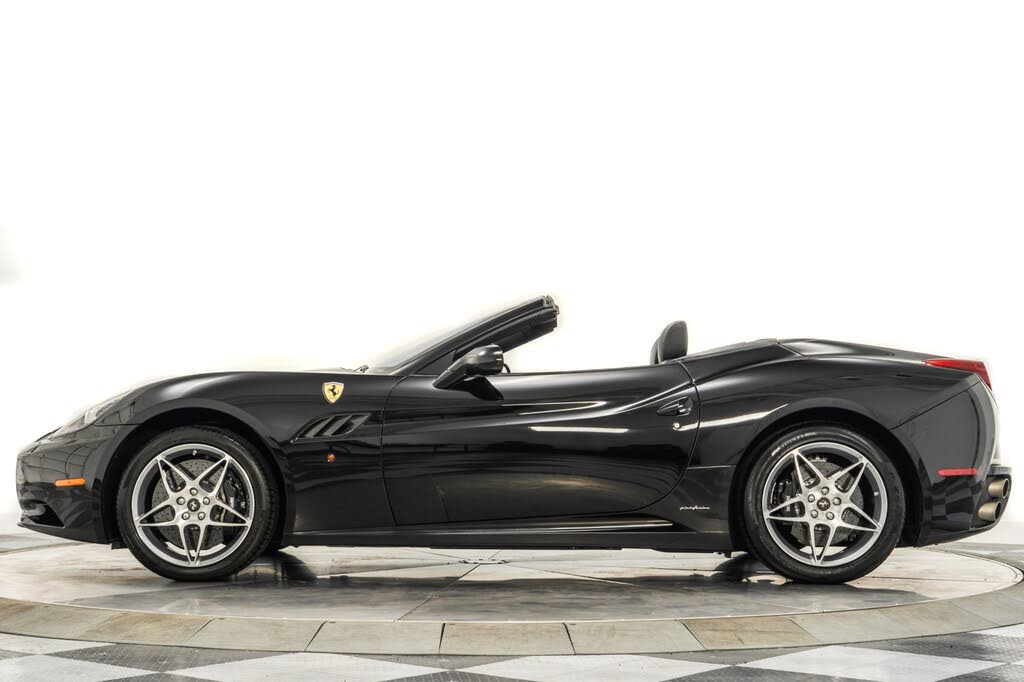 2011 Ferrari California Roadster photo 6
