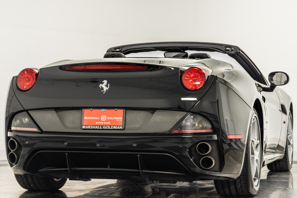 2011 Ferrari California Roadster photo 9