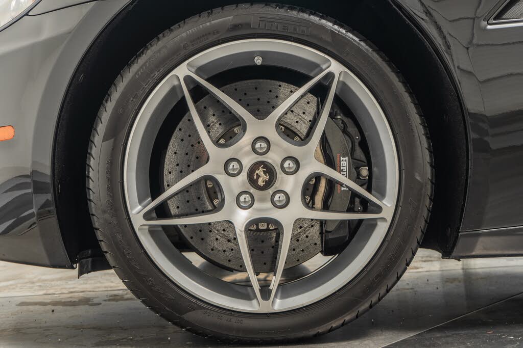 2011 Ferrari California Roadster photo 10