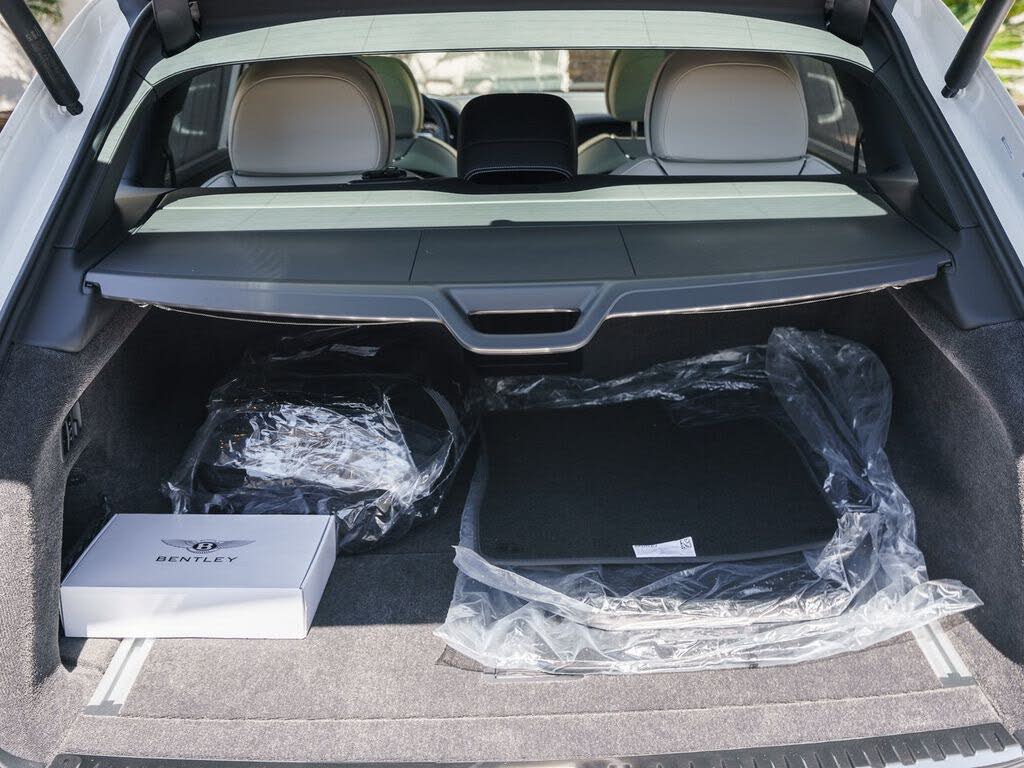 2025 Bentley Bentayga V8 AWD photo 21