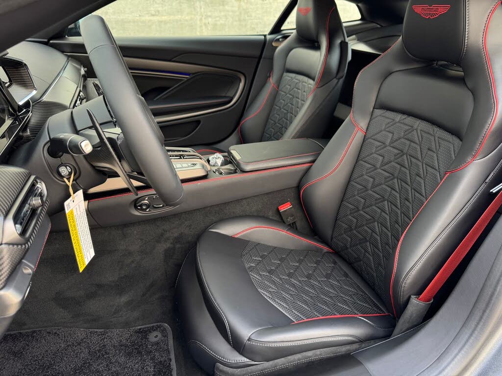 2025 Aston Martin Vanquish Coupe RWD photo 16