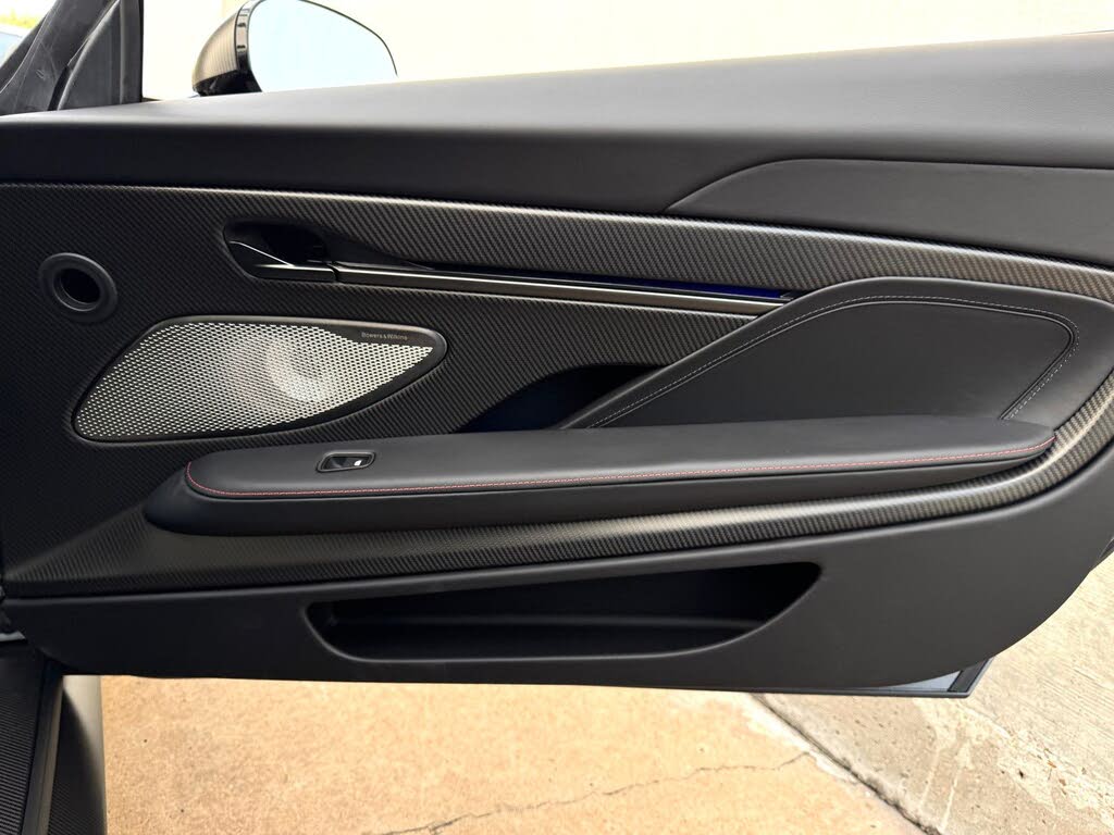 2025 Aston Martin Vanquish Coupe RWD photo 20