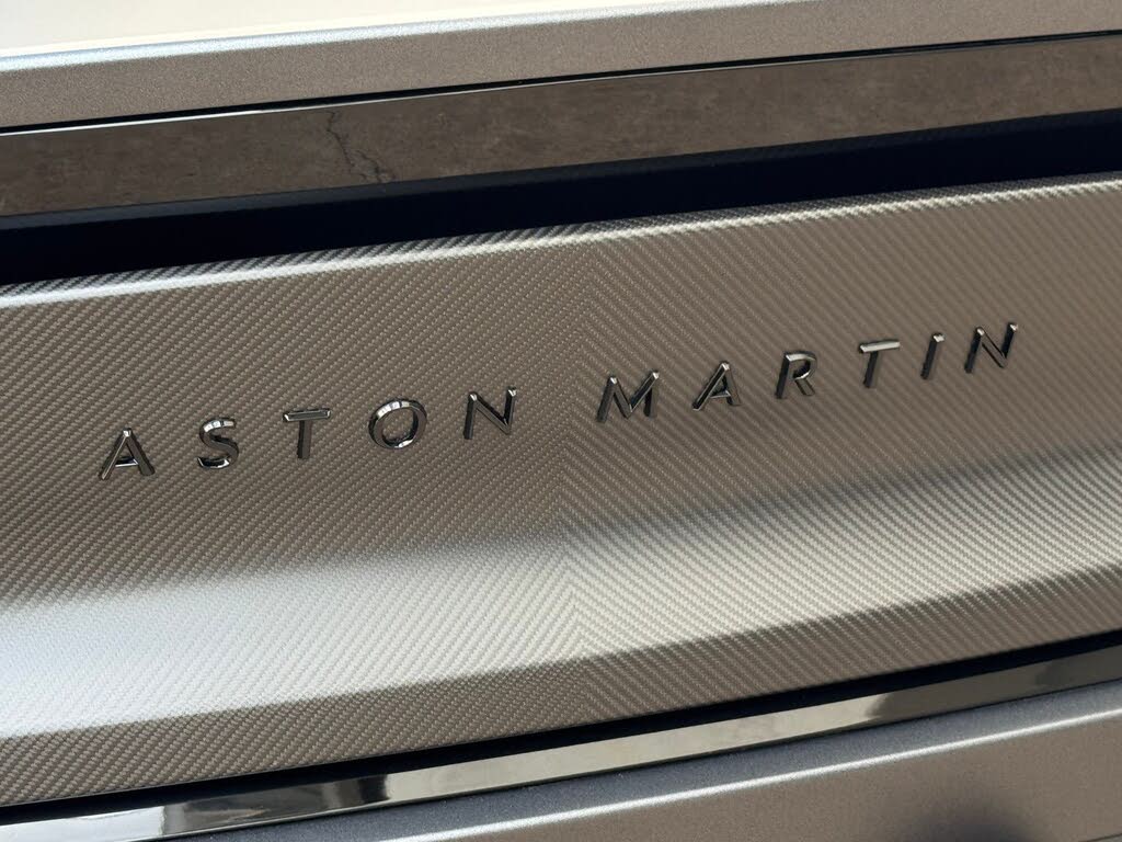 2025 Aston Martin Vanquish Coupe RWD photo 21