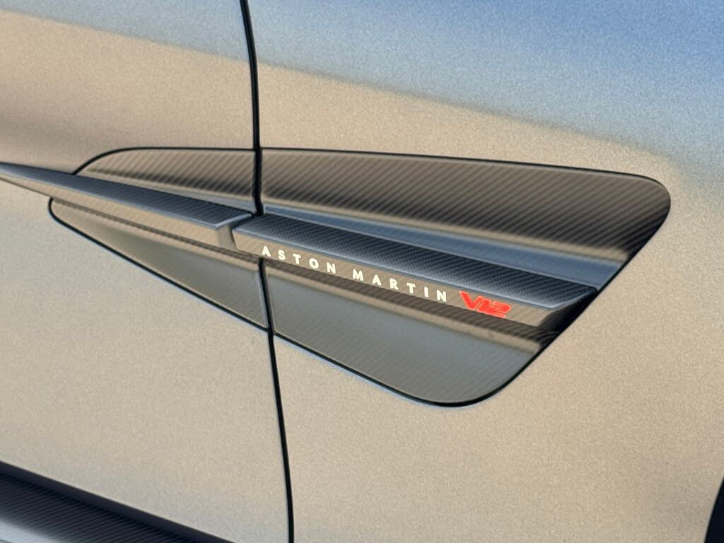 2025 Aston Martin Vanquish Coupe RWD photo 22