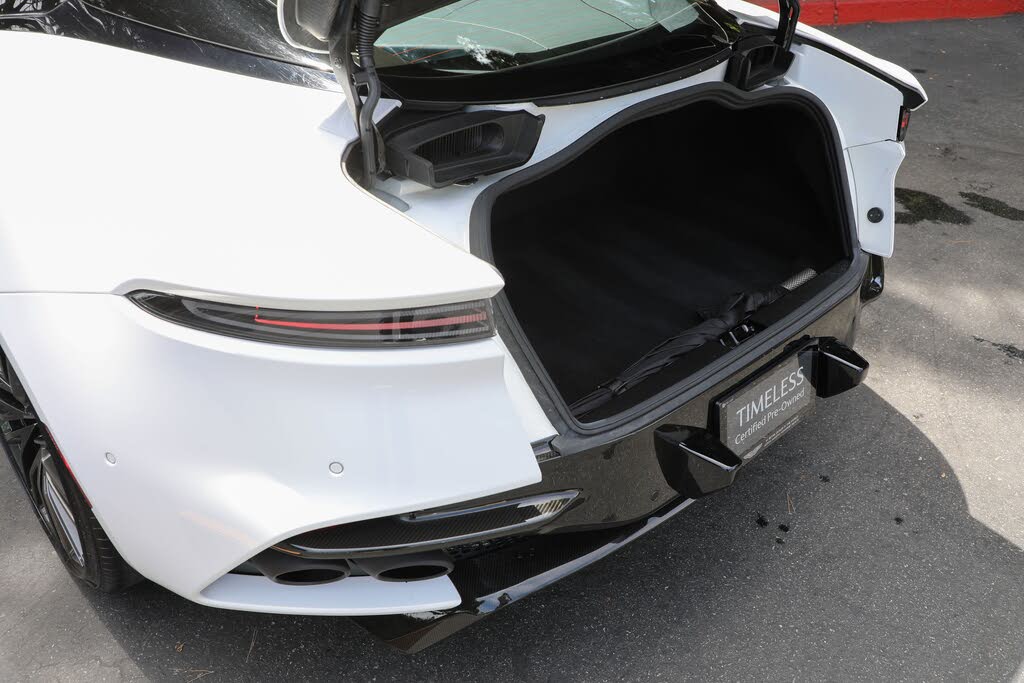 2023 Aston Martin DBS Superleggera Coupe RWD photo 11