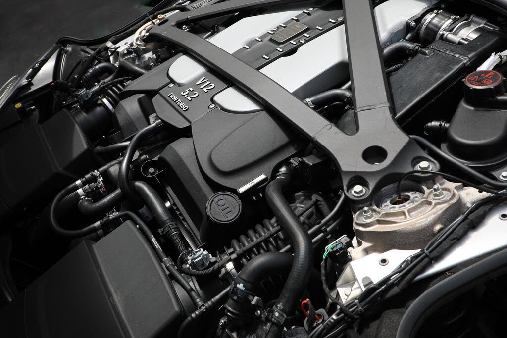 2023 Aston Martin DBS Superleggera Coupe RWD photo 12