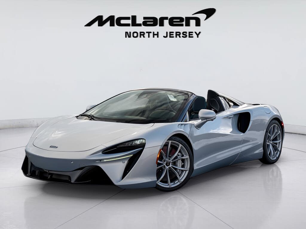 2026 McLaren Artura RWD