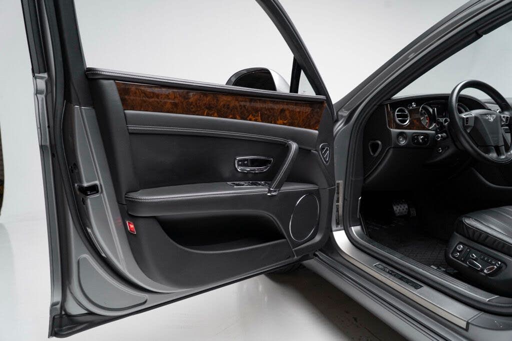 2014 Bentley Flying Spur W12 AWD photo 17