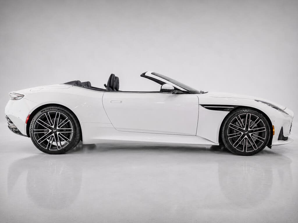 2026 Aston Martin DB12 Volante RWD photo 5
