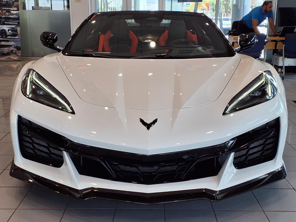 2026 Chevrolet Corvette Z06 2LZ Convertible RWD photo 2