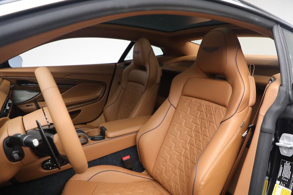 2026 Aston Martin Vanquish Coupe RWD photo 16