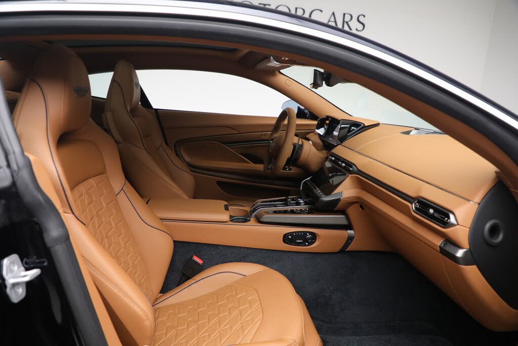 2026 Aston Martin Vanquish Coupe RWD photo 19
