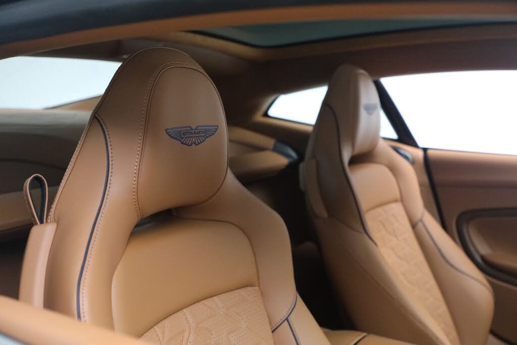 2026 Aston Martin Vanquish Coupe RWD photo 23