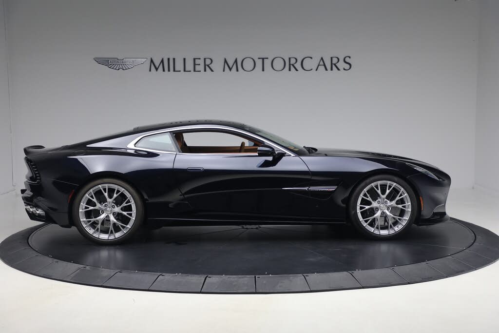 2026 Aston Martin Vanquish Coupe RWD photo 9