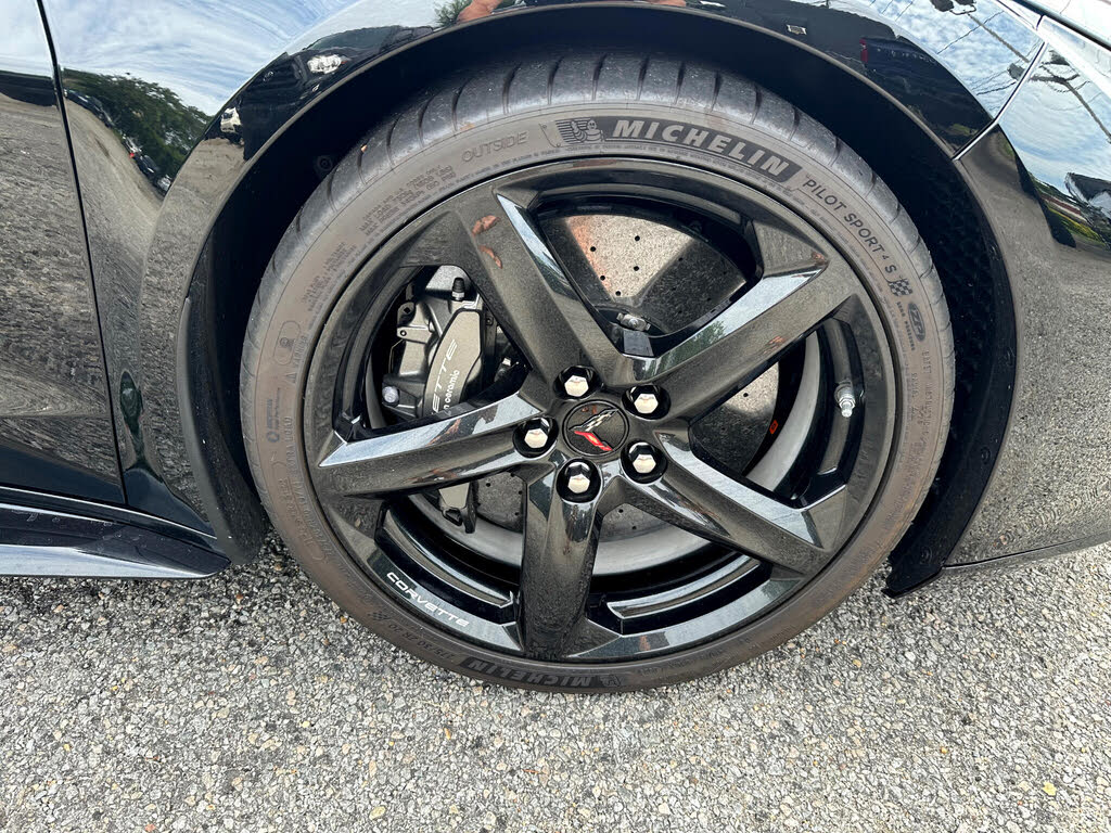 2023 Chevrolet Corvette Z06 3LZ Convertible RWD photo 9