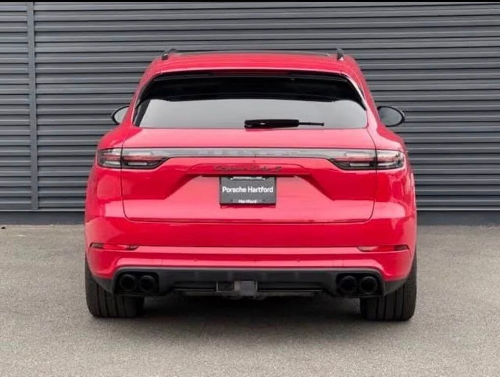 2023 Porsche Cayenne Turbo GT AWD photo 4