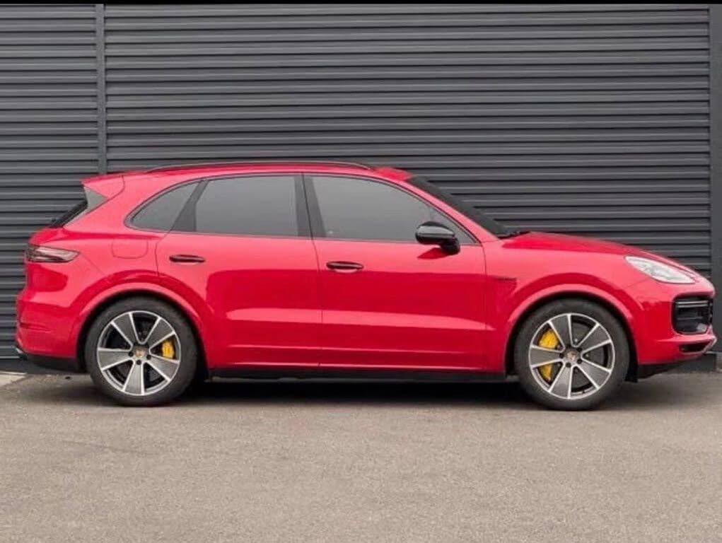 2023 Porsche Cayenne Turbo GT AWD photo 6