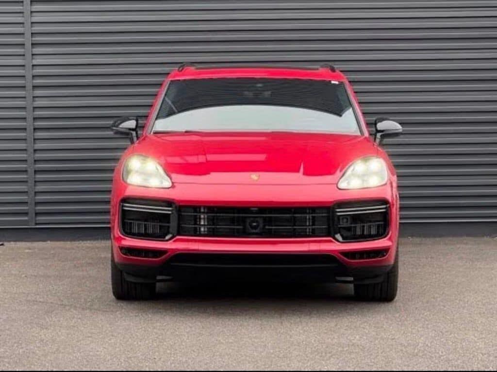 2023 Porsche Cayenne Turbo GT AWD photo 8