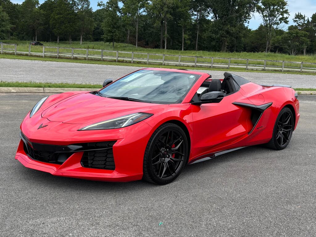 2023 Chevrolet Corvette Z06 3LZ Convertible RWD photo 2
