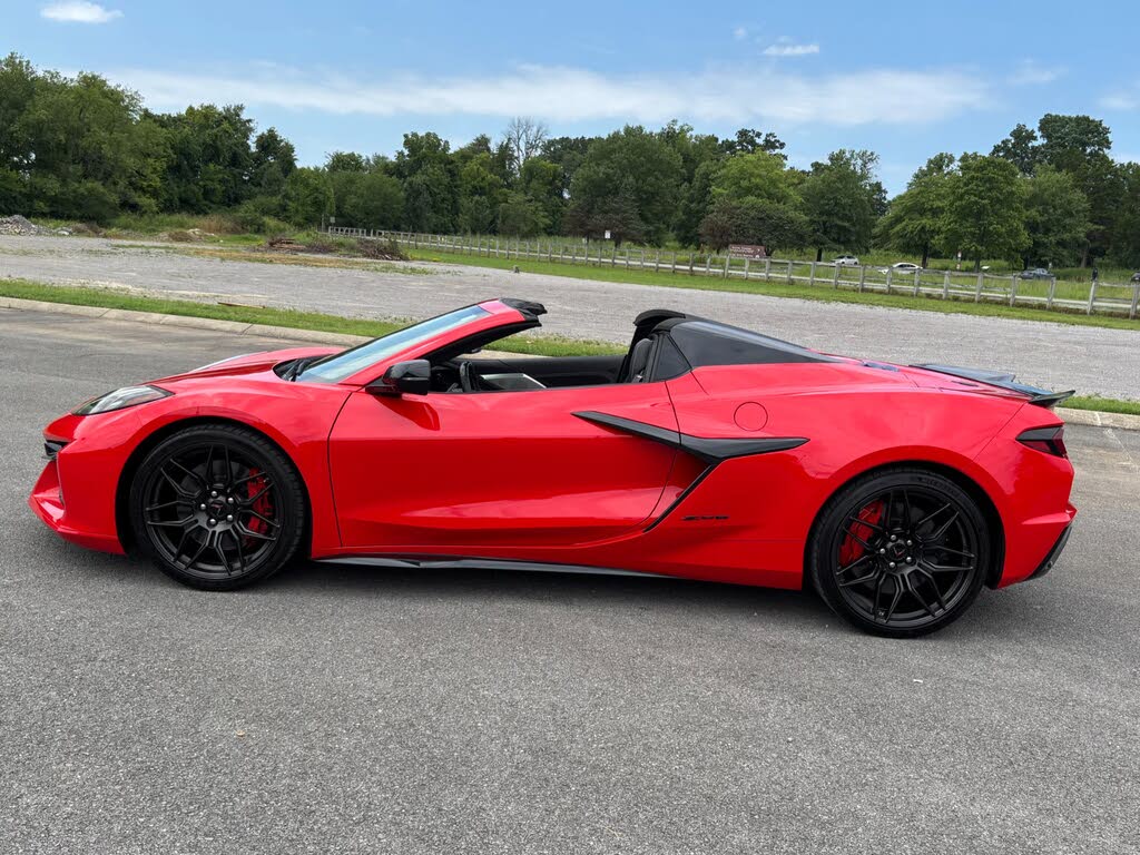 2023 Chevrolet Corvette Z06 3LZ Convertible RWD photo 7