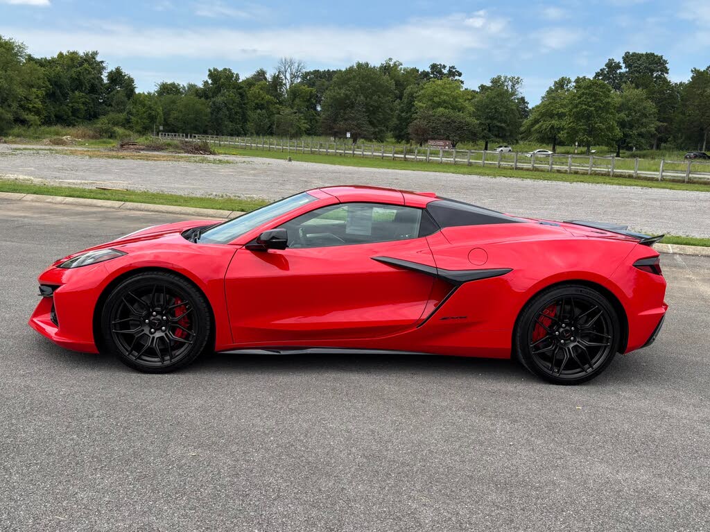 2023 Chevrolet Corvette Z06 3LZ Convertible RWD photo 9