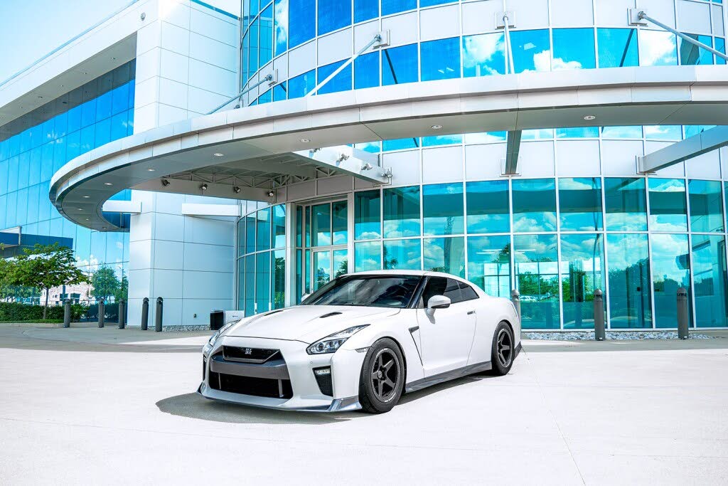 2019 Nissan GT-R Premium AWD