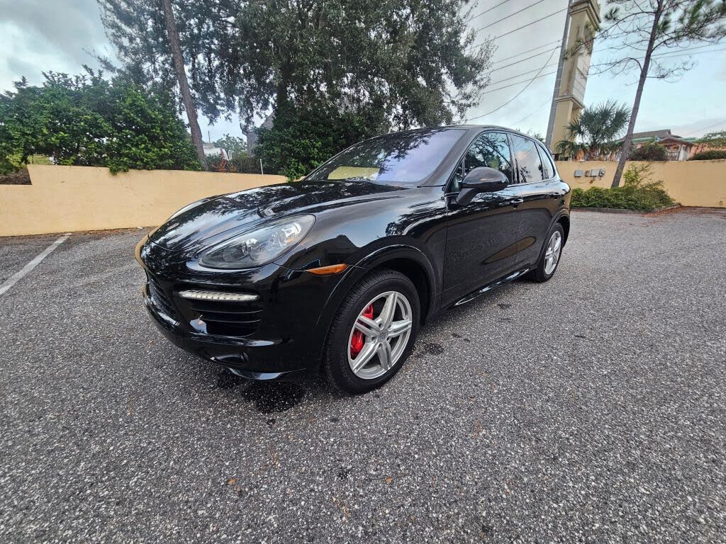 2013 Porsche Cayenne GTS AWD
