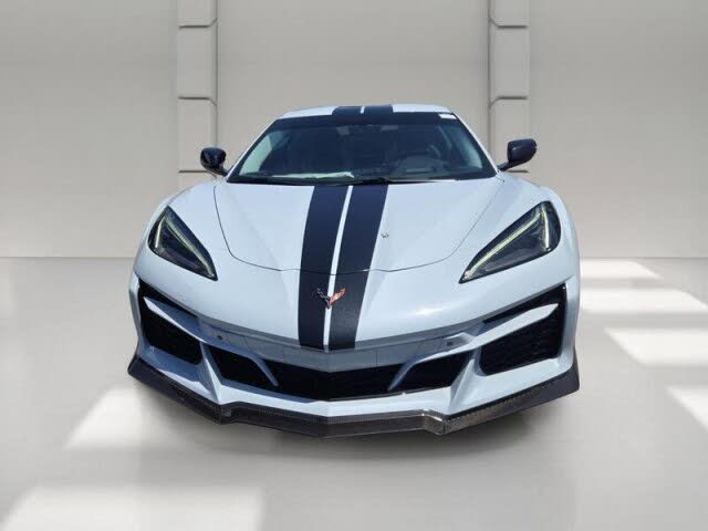 2023 Chevrolet Corvette Z06 3LZ Coupe RWD photo 2