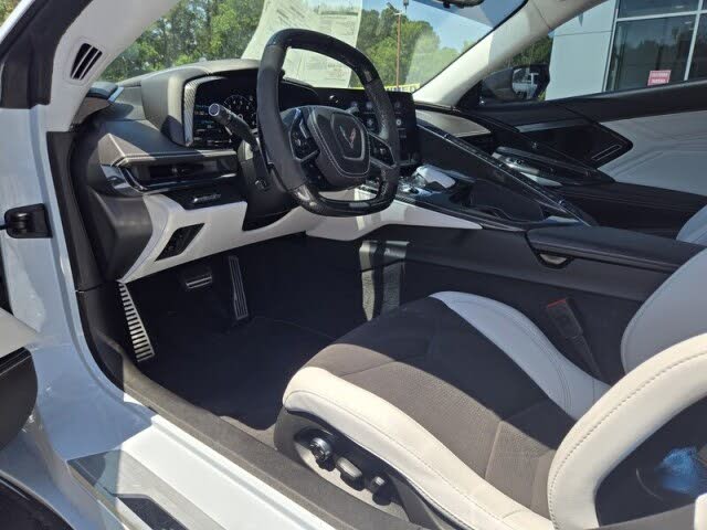2023 Chevrolet Corvette Z06 3LZ Coupe RWD photo 17