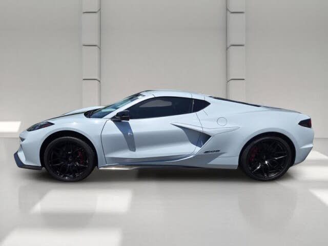2023 Chevrolet Corvette Z06 3LZ Coupe RWD photo 4