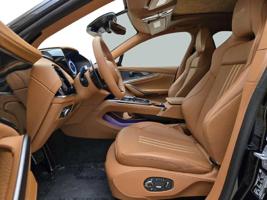 2026 Aston Martin DBX 707 AWD photo 14