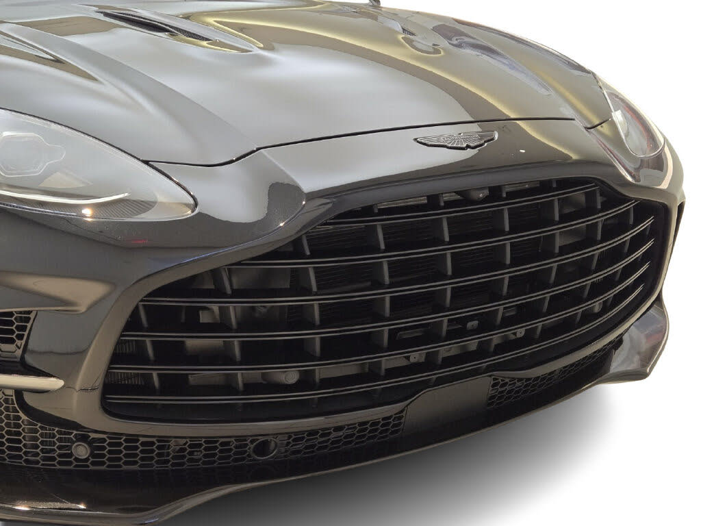 2026 Aston Martin DBX 707 AWD photo 4