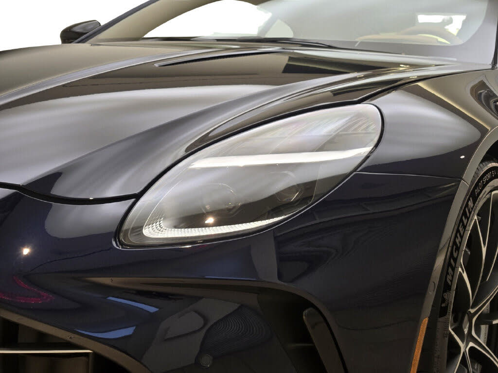 2026 Aston Martin Vantage Coupe RWD photo 5