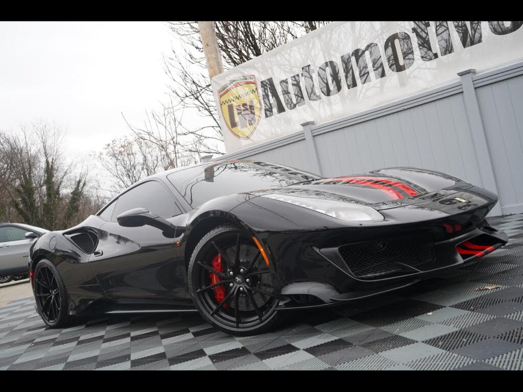 2020 Ferrari 488 Pista Coupe RWD
