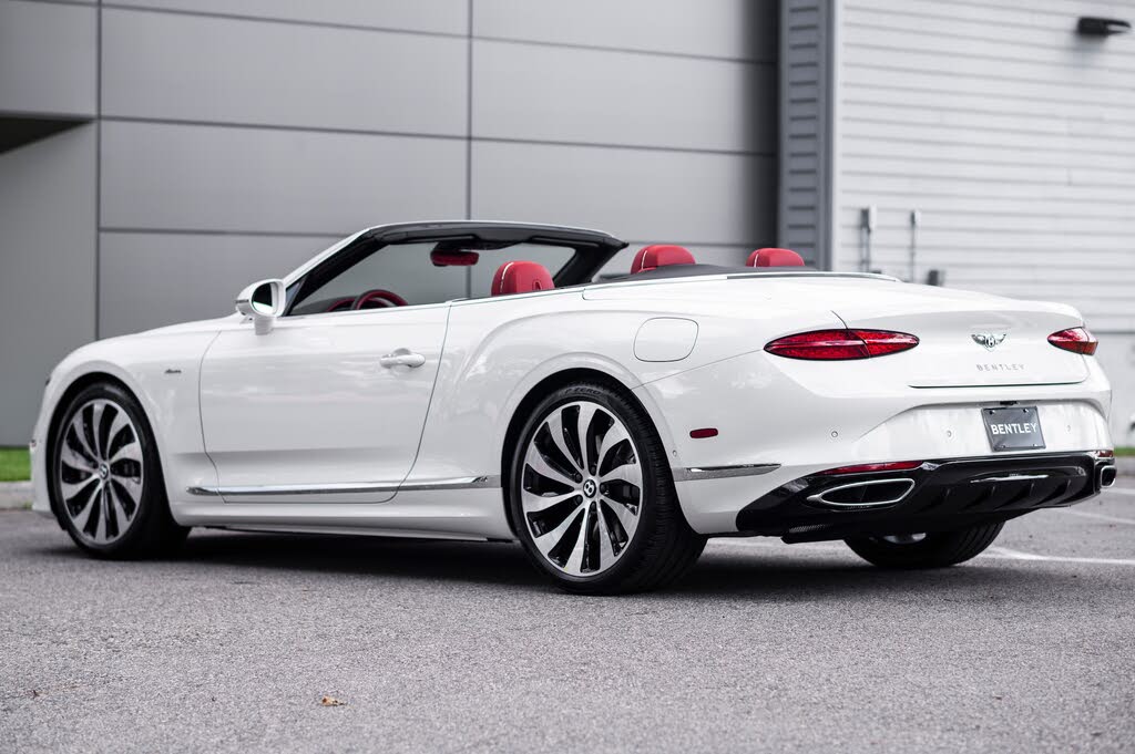 2026 Bentley Continental GTC Azure AWD photo 11