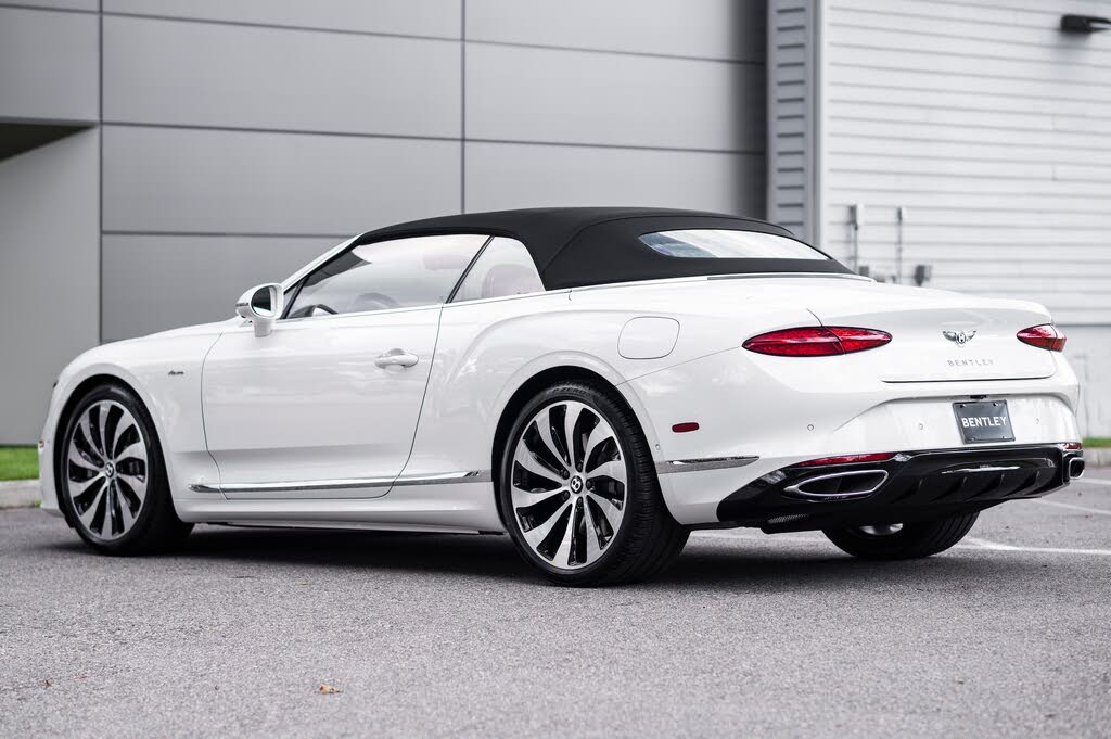 2026 Bentley Continental GTC Azure AWD photo 13
