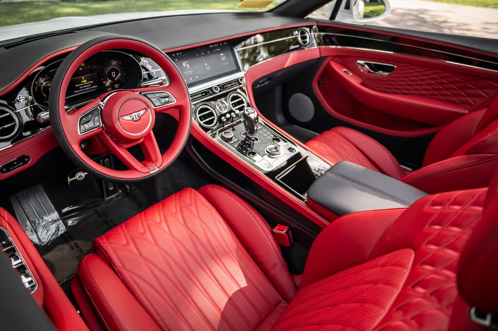2026 Bentley Continental GTC Azure AWD photo 3