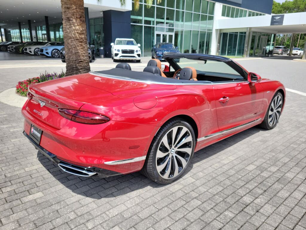 2026 Bentley Continental GTC Azure AWD photo 11