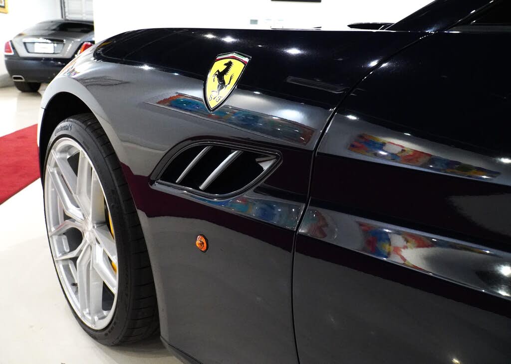 2012 Ferrari California Roadster photo 22