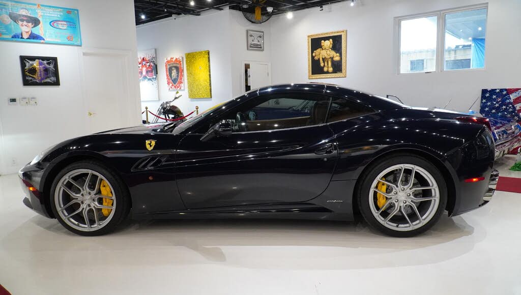 2012 Ferrari California Roadster photo 8