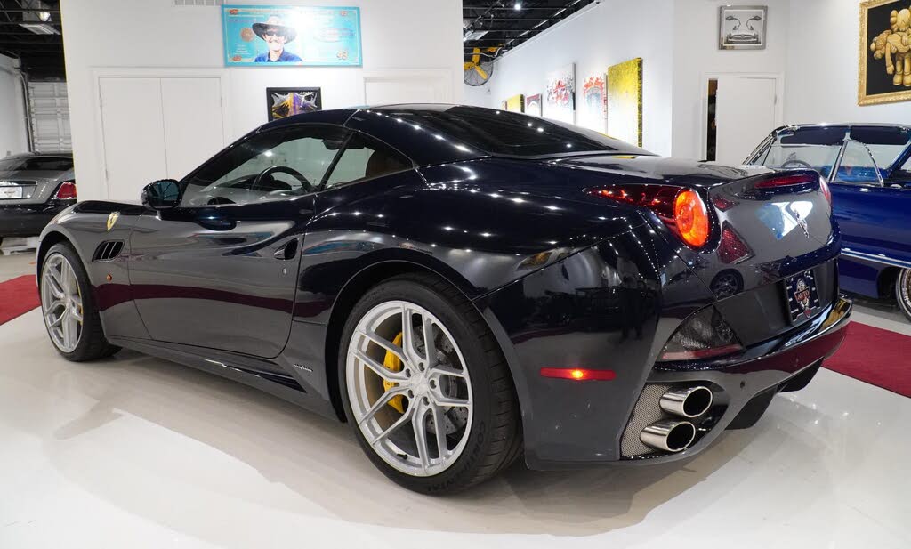 2012 Ferrari California Roadster photo 10