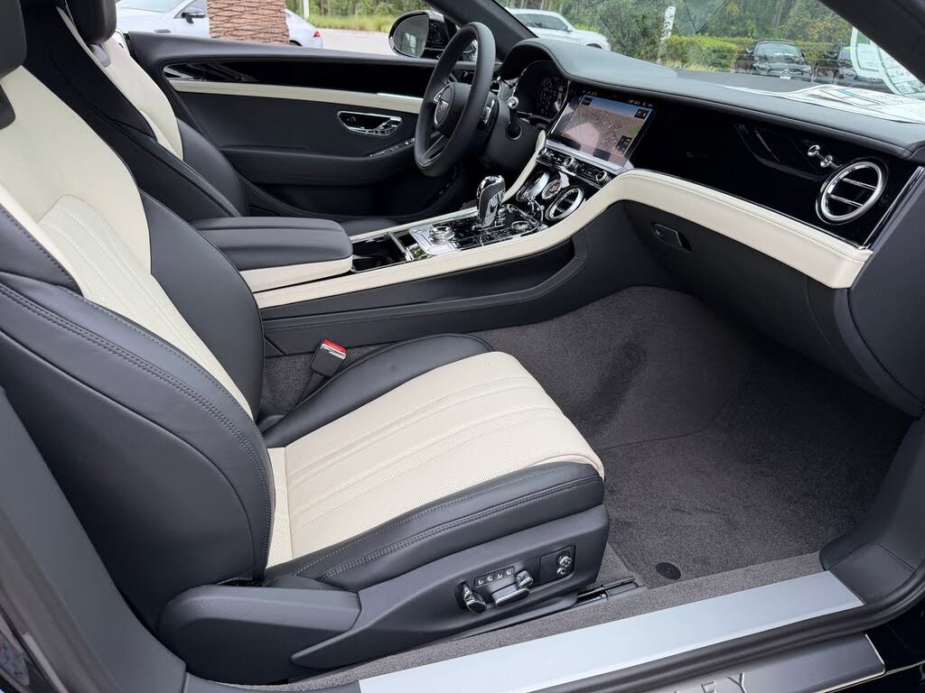 2026 Bentley Continental GT AWD photo 16