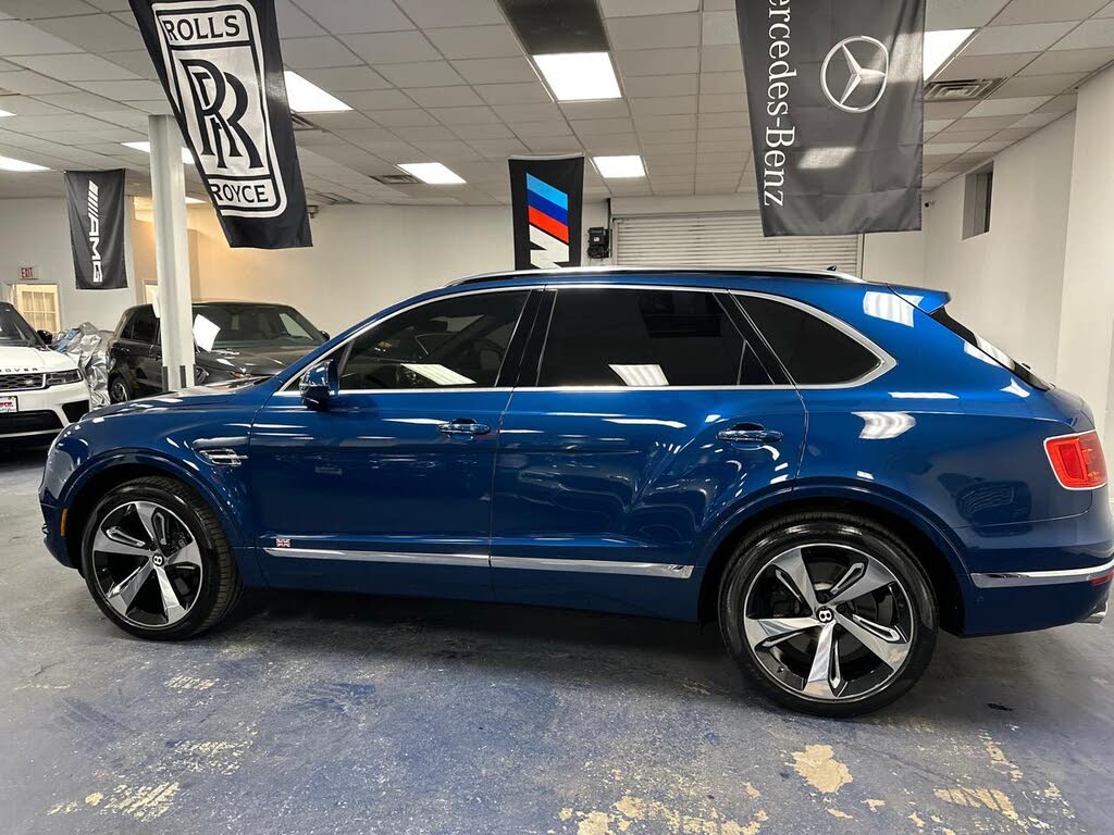 2018 Bentley Bentayga W12 Signature Edition AWD photo 11