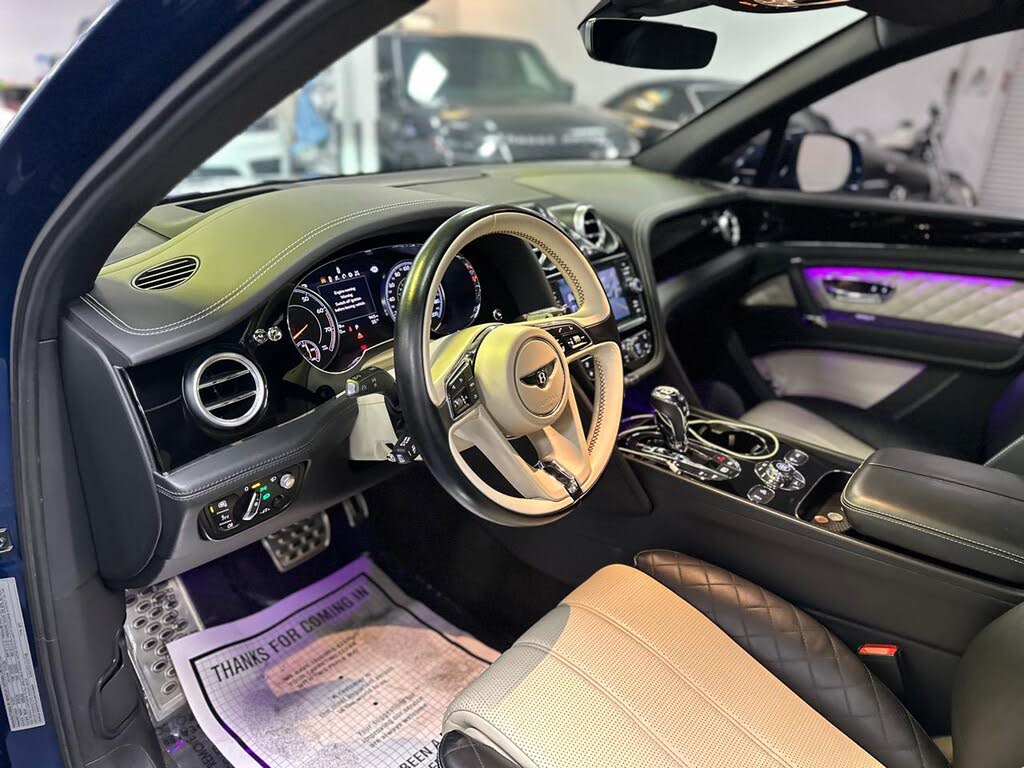 2018 Bentley Bentayga W12 Signature Edition AWD photo 19