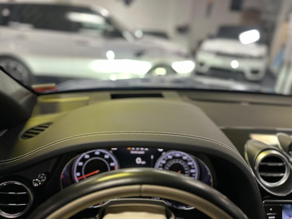 2018 Bentley Bentayga W12 Signature Edition AWD photo 23
